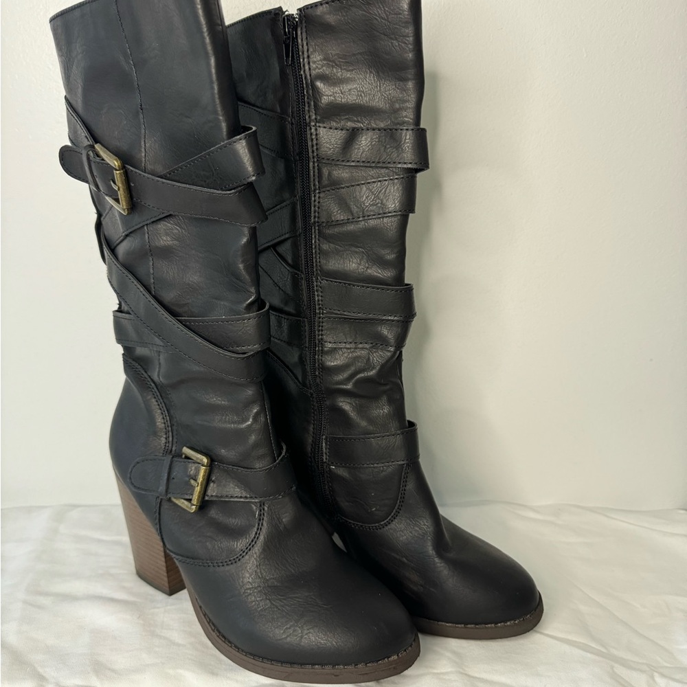 Cathy Jean Black Leather Heeled Boots